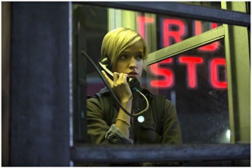 Nadnaravni Brit Sheridan kao Kate u telefonskoj kabini 8 x 10 inča fotografija