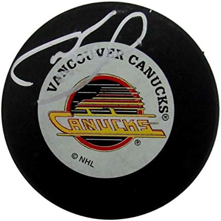 Hokejaški pak Vancouver Canucks s autogramom cam Neelie ' s / 154026-NHL pakovi s autogramom cam Neelie