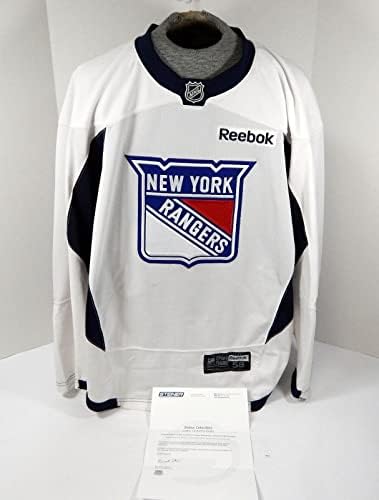 Igra New York Rangers koristila je bijelu praksu Jersey Reebok 58 DP32421 - Igra se koristi NHL dresovi